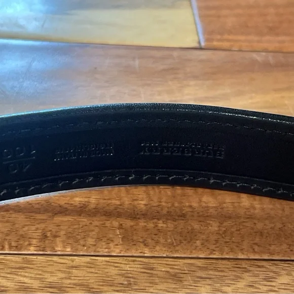 New In Box Burberry Check Leather Belt – Size 40/100 – Made in Italy